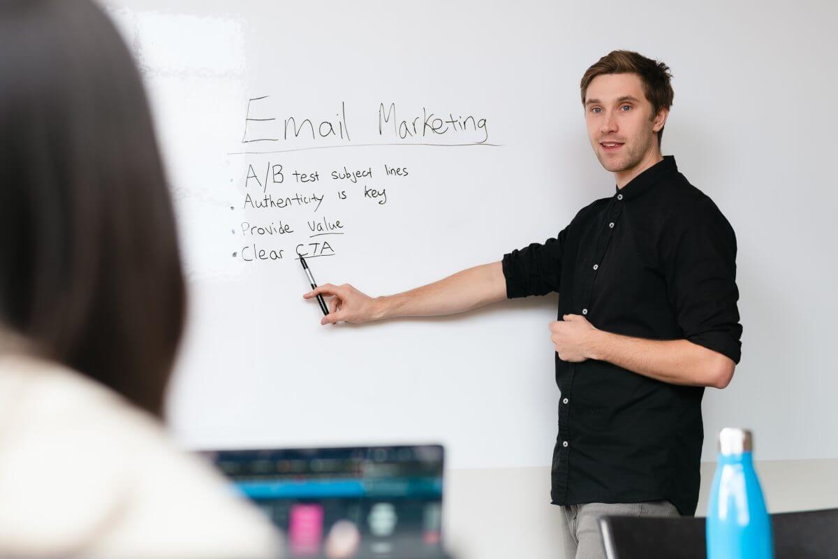 SaaS Email Marketing 101 – Methods to Improve Customer Engagement, Build Brand Loyalty & Improve Sales 1 Email Marketing Photo 1